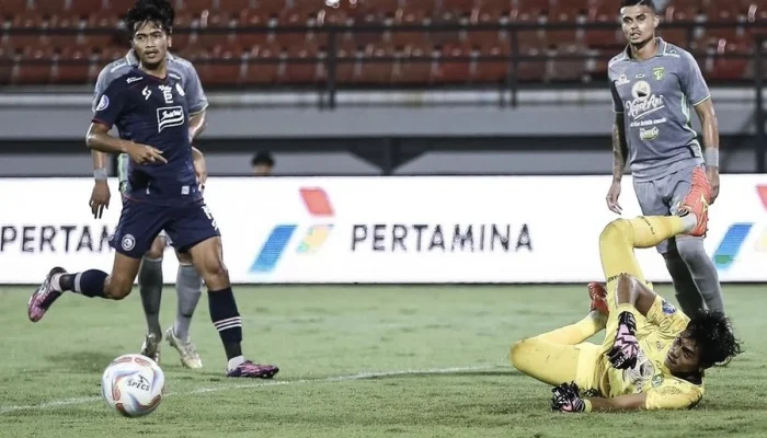 Andhika Ramadhani Jadi Penyelamat Persebaya Surabaya di Tiga Pertandingan Terakhir