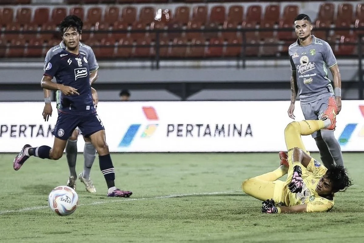 Andhika Ramadhani Jadi Penyelamat Persebaya Surabaya di Tiga Pertandingan Terakhir