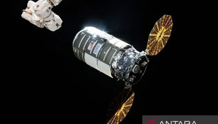 Angkasa Luar Jadi Medan Perang Baru: Antara Misi SpaceX dan Ambisi Trump