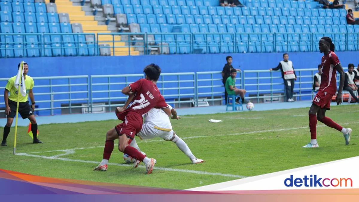 Arema FC vs PSM Makassar: Pertarungan Sengit di Lapangan