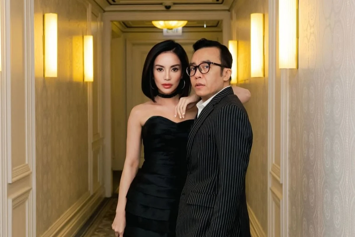 Ari Lasso dan Dearly Djoshua Rekindles Romance: Kencan Romantis di Blok M dan Peringatan Tegas untuk Wanita Lain