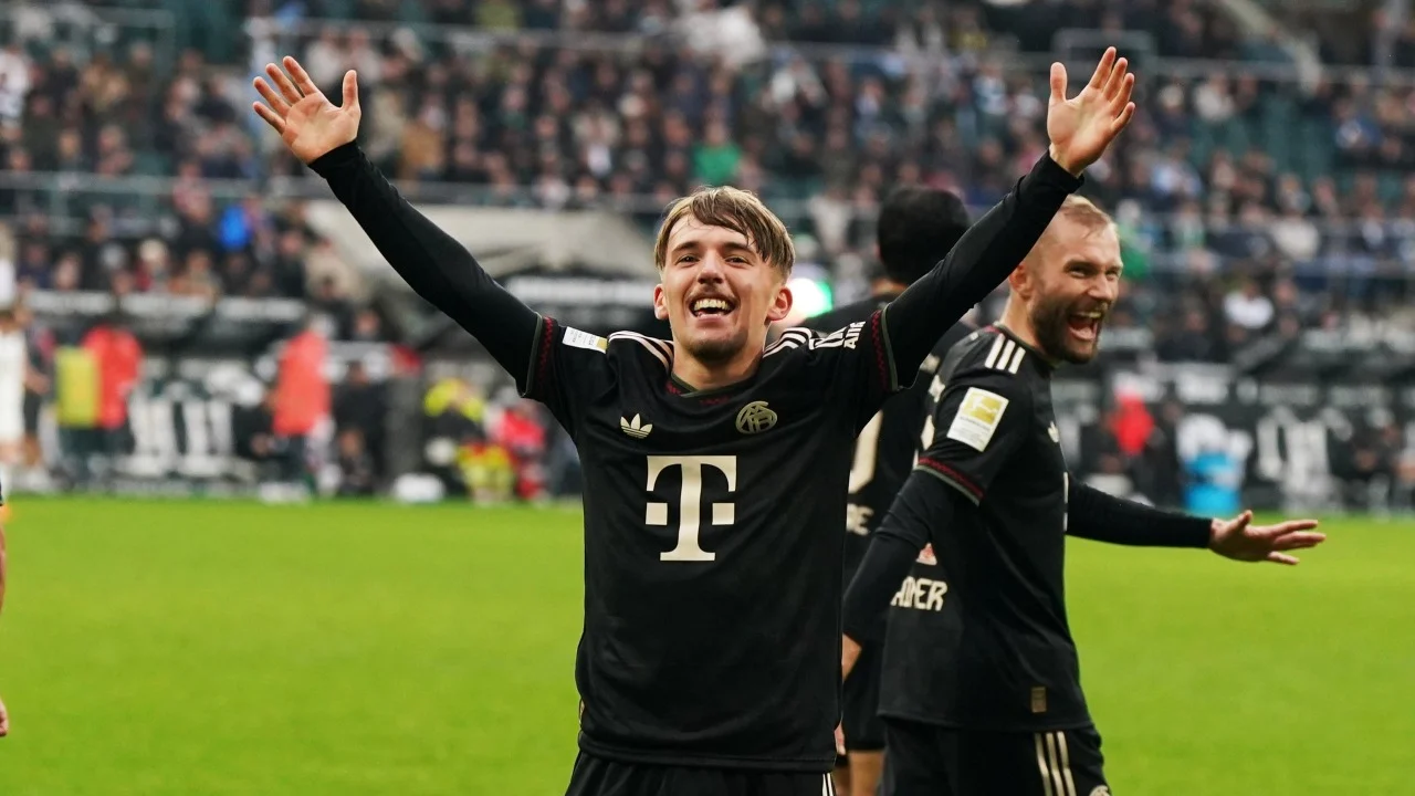 Augsburg Mengalahkan Bayern Munchen, Sementara Mönchengladbach Berjuang di Papan Atas Bundesliga