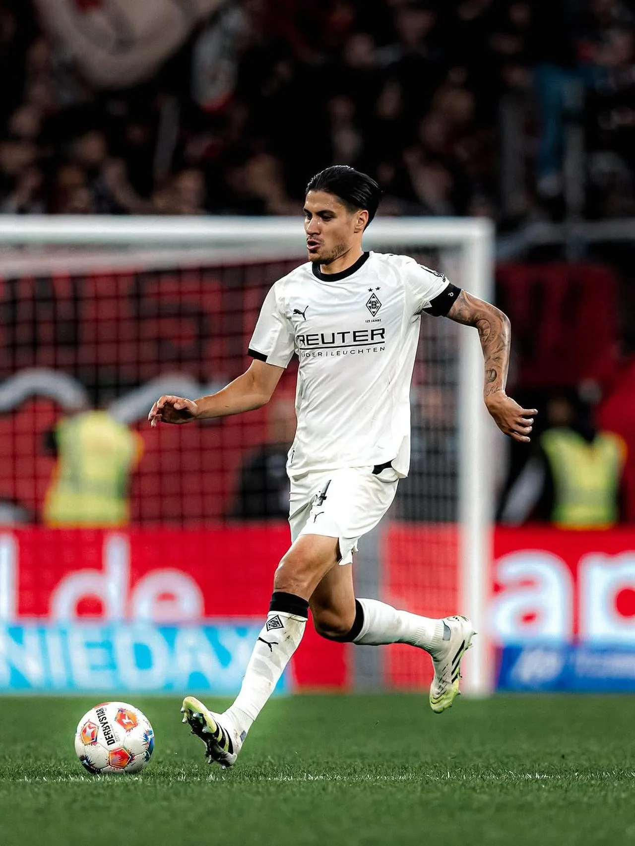 Borussia Monchengladbach Tanpa Dua Pemain Kunci, Kevin Diks Jadi Tumpuan di Markas Augsburg