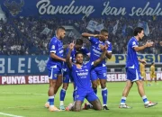 BRI Super League: Persib Bandung Siap Hadapi PSM Makassar, Persebaya Surabaya Naik ke Posisi Empat