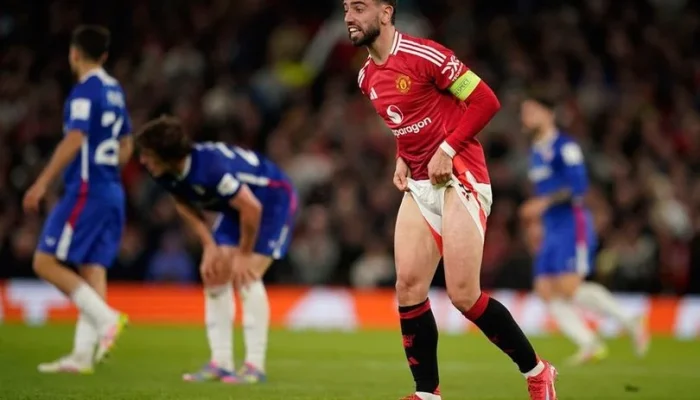 Bruno Fernandes Dinobatkan Sebagai Pemain Terbaik Liga Inggris Musim 2025-2026
