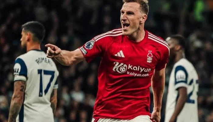 Chris Wood Bawa Nottingham Forest ke Puncak Liga Europa: Penalti Krusial dan Harapan Akhir Musim