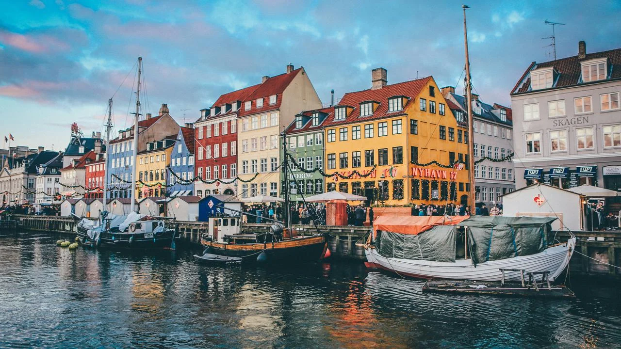 Copenhagen: Kota yang Menginspirasi, dari Sepak Bola hingga Seni