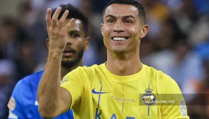 Cristiano Ronaldo Menangis Bahagia Setelah Al Nassr Juara Liga Arab Saudi