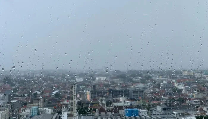 Cuaca Hari Ini: Hujan Ringan Mengguyur Sebagian Besar Wilayah Indonesia