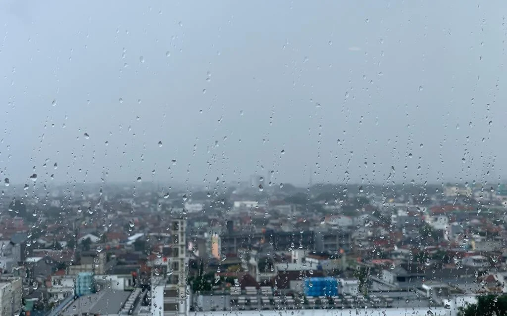 Cuaca Hari Ini: Hujan Ringan Mengguyur Sebagian Besar Wilayah Indonesia