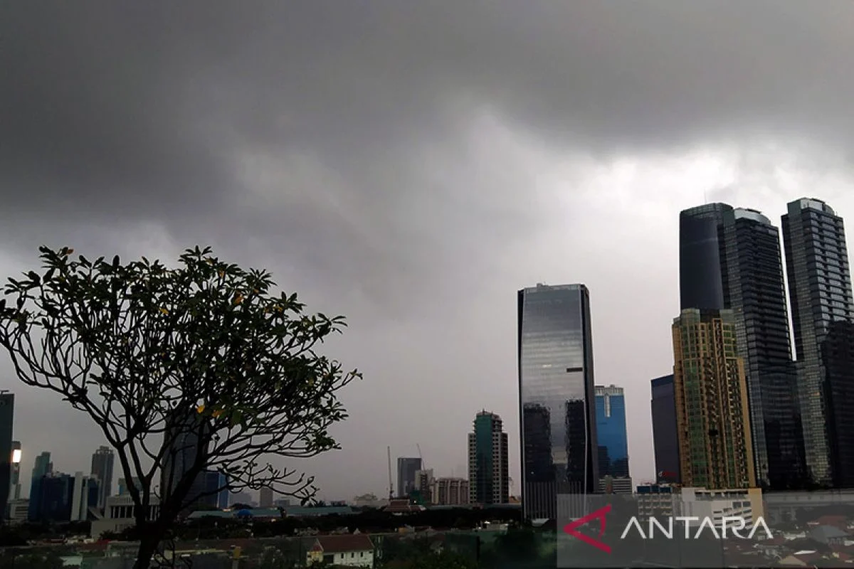 Cuaca Indonesia Hari Ini: Hujan Ringan hingga Sedang di Berbagai Kota