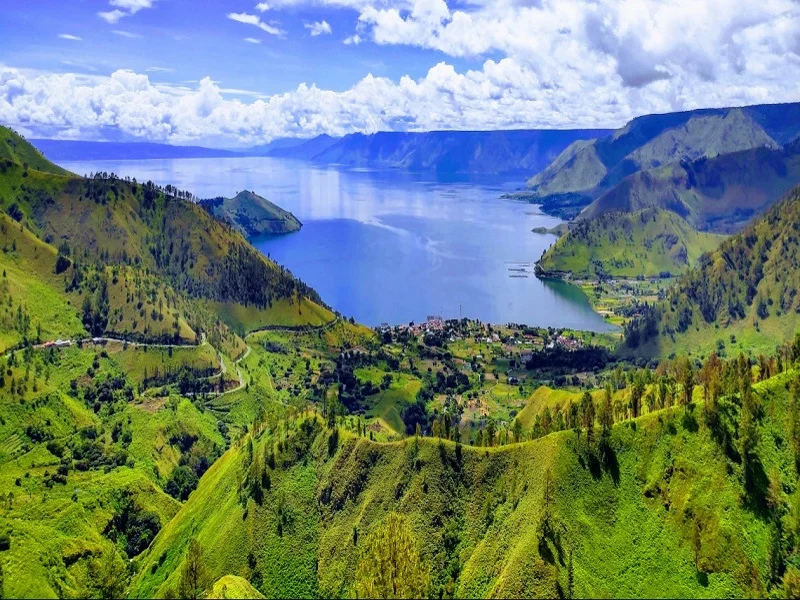 Danau Toba: Permata Wisata Indonesia yang Menyimpan Banyak Cerita