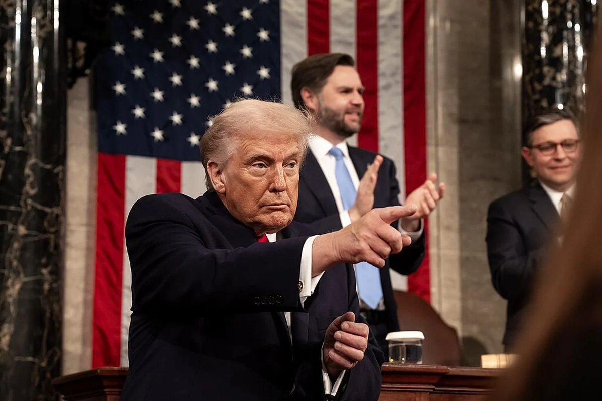 DC dan Trump: Masa Depan World War II Memorial dan Berita Terkini