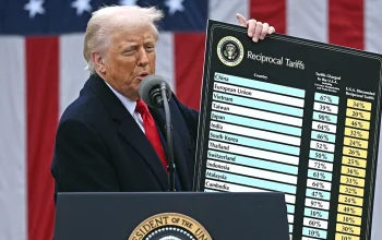 Donald Trump Menghadapi Kritik Atas Penanganan Harga Gas yang Meningkat