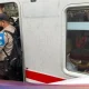 Drama Evakuasi Terakhir Penumpang KRL Bekasi Timur: Kesaksian Mengejutkan Sebelum Kecelakaan KRL Bekasi Timur