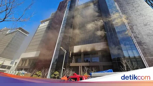 Dunia Perhotelan Mengalami Perubahan: Dari Kebakaran di Hotel Tua hingga Munculnya Hotel Mewah