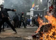 Enam Pelajar dan Mahasiswa Jadi Tersangka Pembakaran Pos Polisi di Bandung saat Aksi May Day, Ternyata Positif Tramadol