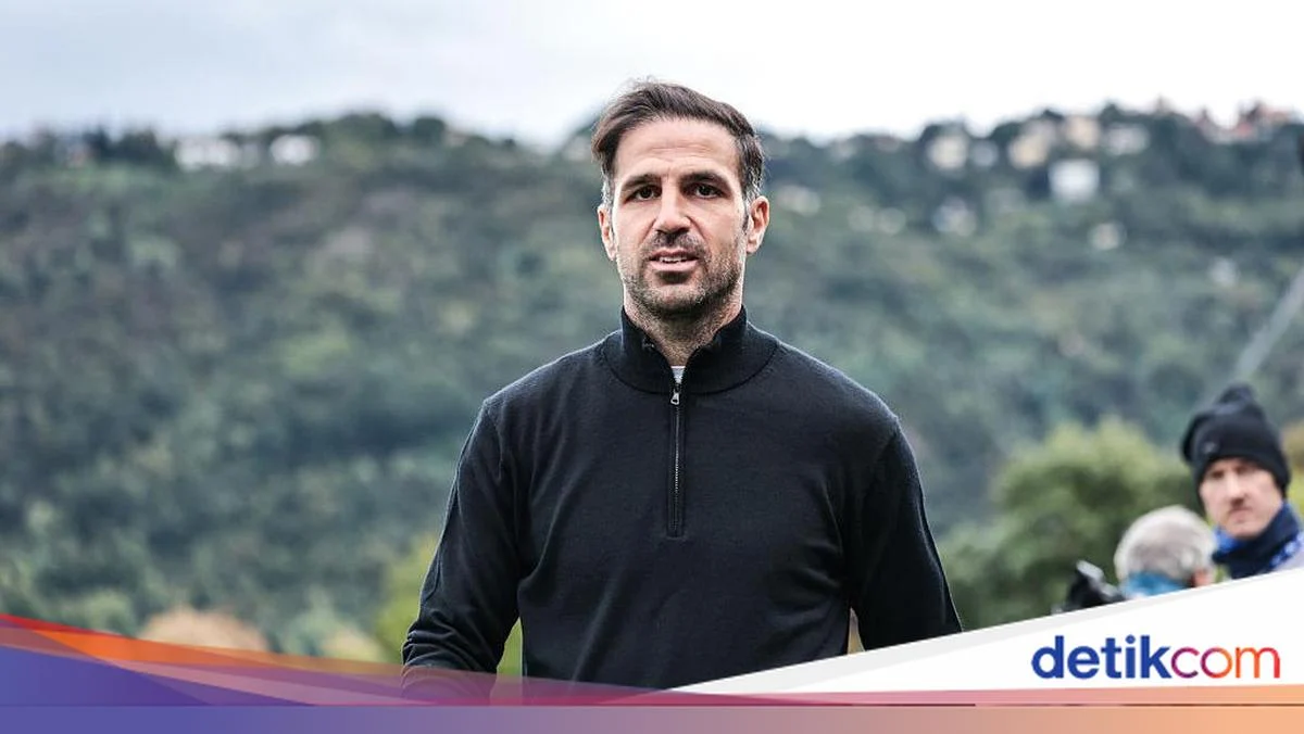 Fabregas Diperbolehkan Pergi dari Como: Bodoh Jika Memikirkan Kembali Chelsea