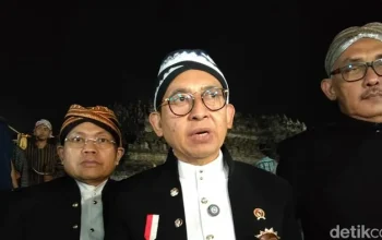 Fadli Zon: Pemasangan Chattra di Puncak Candi Borobudur Bakal Selesai Agustus