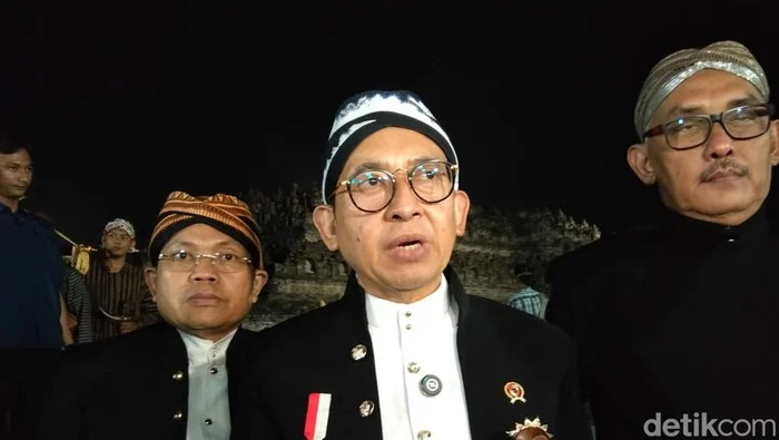 Fadli Zon: Pemasangan Chattra di Puncak Candi Borobudur Bakal Selesai Agustus
