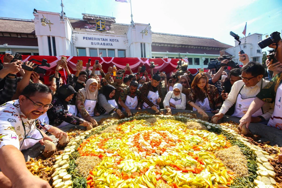 Festival Rujak Uleg 2026: Pesta Rakyat yang Menghidupkan Kota Surabaya