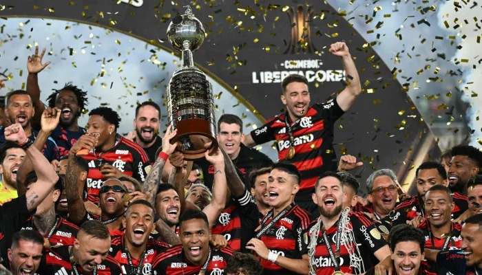 Filipe Luís Siap Bergabung dengan Monaco, Cusco FC Siap Tantang Flamengo di Copa Libertadores