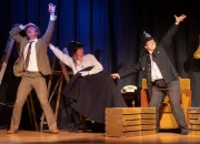 Film Triple Threat: Henley Amateur Operatic and Dramatic Society Menghidupkan Kembali Musikal Dance