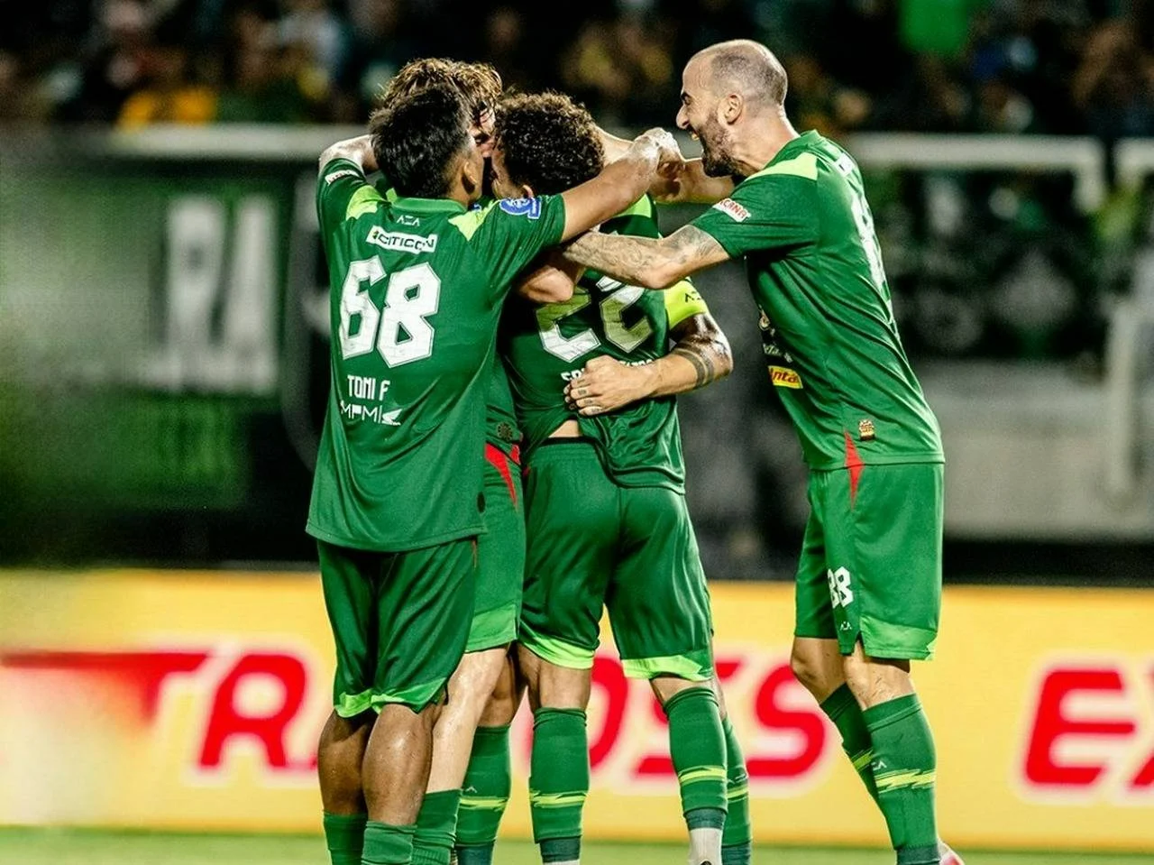 Francisco Rivera Pimpin Persebaya: 12 Gol, 7 Assist, Menuju Finis Empat Besar Super League 2025/2026!