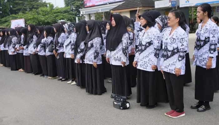 Guru Honorer Terancam Tergusur dari Sekolah Negeri 2027: Apa yang Sebenarnya Terjadi?