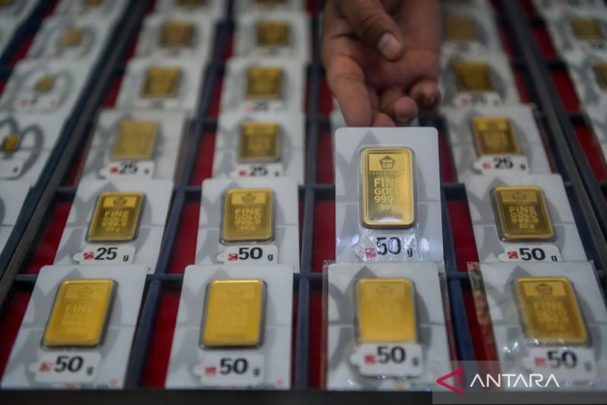 Harga Emas Antam di Pegadaian Turun, Simak Pergerakan Harga Terbaru!