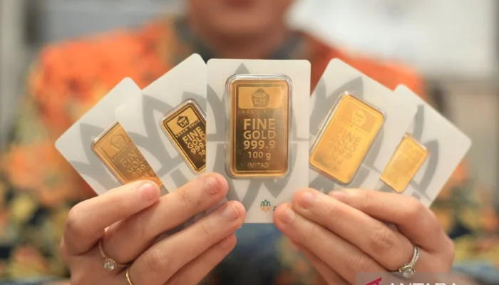 Harga Emas Antam Turun Rp 13.000/Gram, Galeri24 Melemah Rp 32.000/Gram: Apa Penyebab dan Dampaknya bagi Investor?