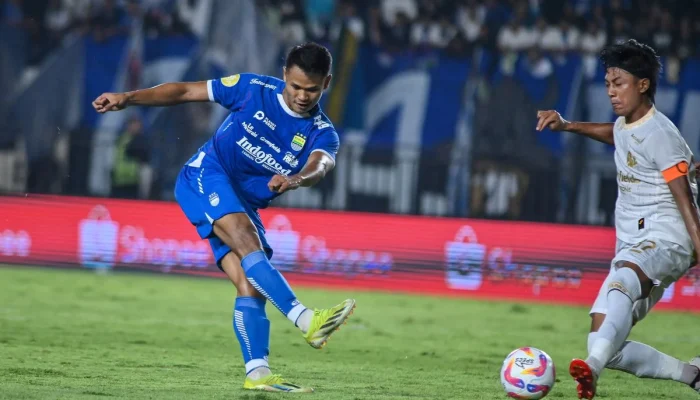 Hasil Imbang Persib Bandung vs Arema FC: Poin Perdana GBLA yang Mengubah Klasemen
