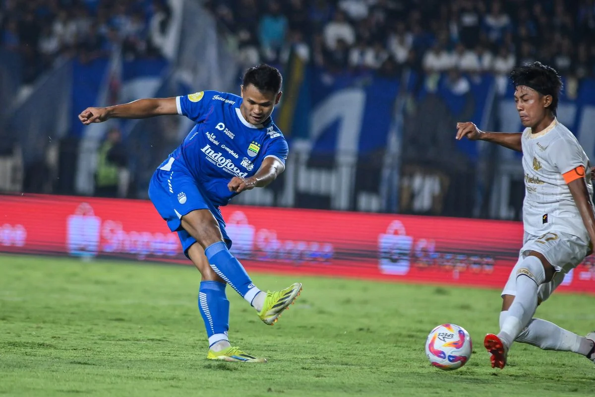 Hasil Imbang Persib Bandung vs Arema FC: Poin Perdana GBLA yang Mengubah Klasemen