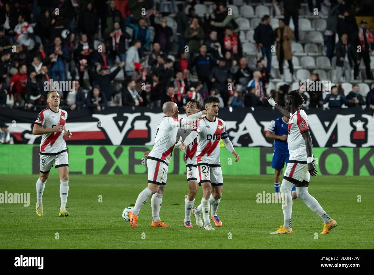 Isi Palazón: Rayo Vallecano Berduka setelah Kalah di Final Conference League