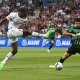 Jay Idzes Cedera, Sassuolo Tumbangkan AC Milan 2-0, Persaingan Zona UCL Memanas
