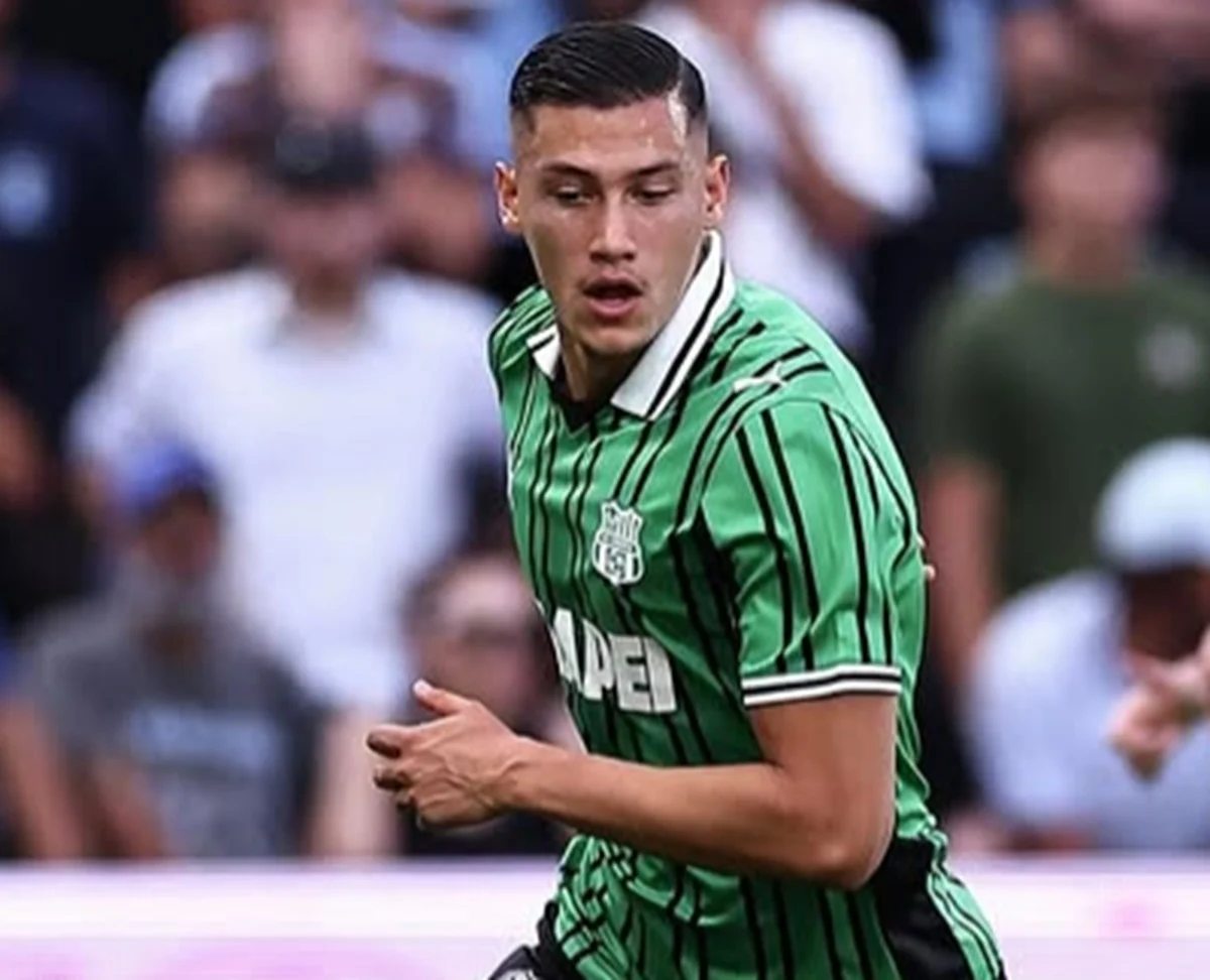 Jay Idzes Dapat Pengakuan dari Media Italia: Pemain Paling Berpengaruh di Lini Belakang Sassuolo