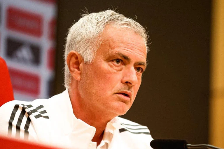 Jose Mourinho Bantah Rumor Kepulangannya ke Real Madrid
