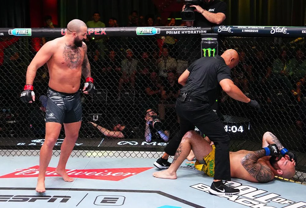 Josh Hokit dan Dunia UFC: Antara Kontroversi dan Pertarungan Sengit