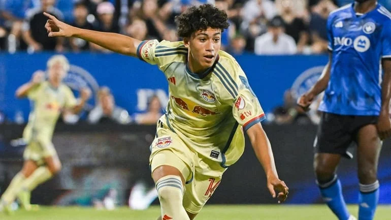Julian Hall Pemain Termuda yang Pernah Mencetak Hat-Trick di MLS