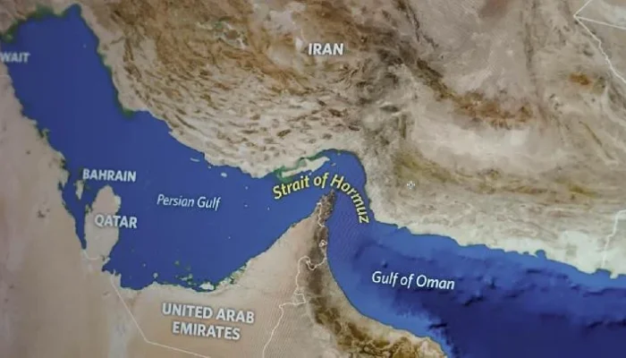 Kapal Denmark Keluar Selat Hormuz dengan Pengawalan AS