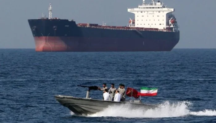 Kapal Tanker Iran Dinaiki Marinir AS di Laut Oman, Tegangan Antara AS dan Iran Meningkat