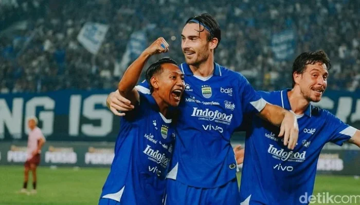 Kericuhan Pemain Persib Vs Oknum Suporter di Bandara: Kronologi dan Reaksi