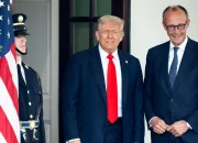 Ketegangan Memuncak: Trump Kritis Merz, Namun Hubungan AS-Jerman Dijaga Tetap Kuat