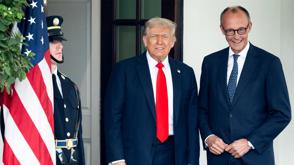 Ketegangan Memuncak: Trump Kritis Merz, Namun Hubungan AS-Jerman Dijaga Tetap Kuat