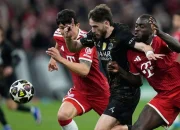 Kontroversi Handball Bayern vs PSG: Chris Sutton Nilai Regulasi UEFA Tidak Masuk Akal!