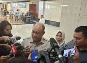 Kontroversi MBG: Mahasiswa Desak Copot Kepala BGN, Siswa Dikeluarkan? Fakta Terungkap