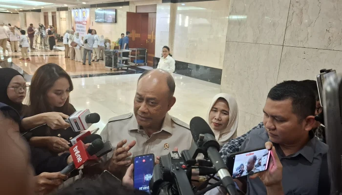 Kontroversi MBG: Mahasiswa Desak Copot Kepala BGN, Siswa Dikeluarkan? Fakta Terungkap