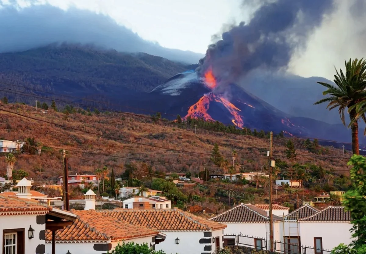 Las Palmas Jadi Pusat Perhatian: Dari Pelayaran Marella hingga Evakuasi Vulkanik di La Palma