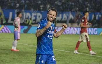 Layvin Kurzawa Tegaskan Tidak Ada Rasisme, Dukung Marc Klok di BRI Super League