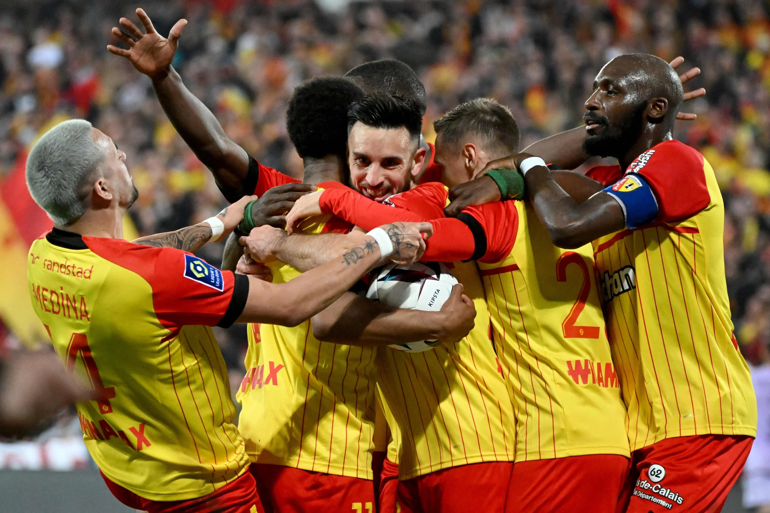 Lens Pastikan Tiket Liga Champions, Nantes Degradasi ke Ligue 2